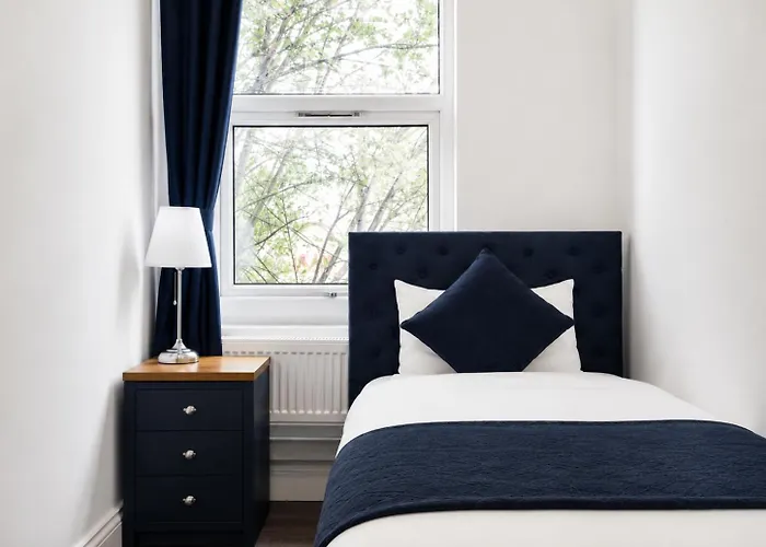 The Broadway Hotel - London Heathrow