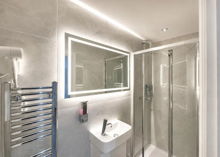The Broadway Hotel - London Heathrow