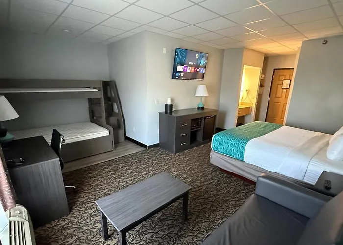 Elevation Inn & Suites, Trademark Collection By Wyndham Downtown Rapid City- Walking Distance To The Monument