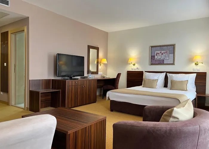 Hotel Monogram Park