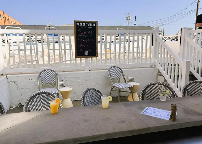 Oceanic Hotel