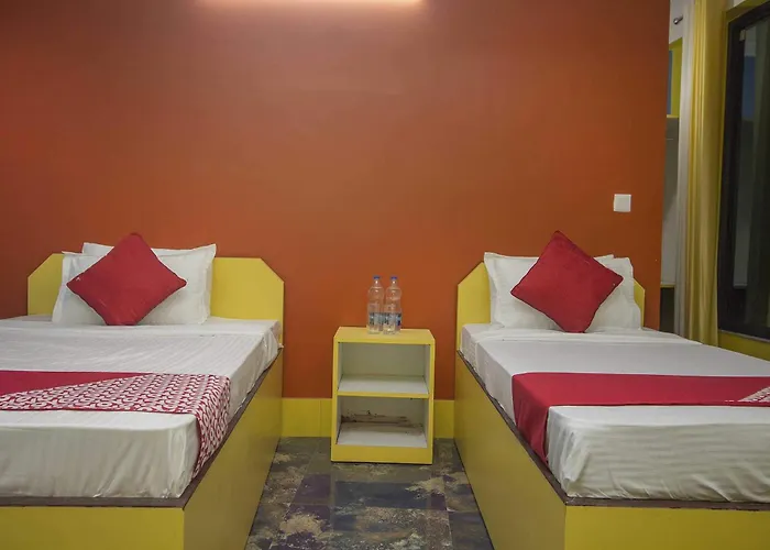 Collection O Relax Hotel