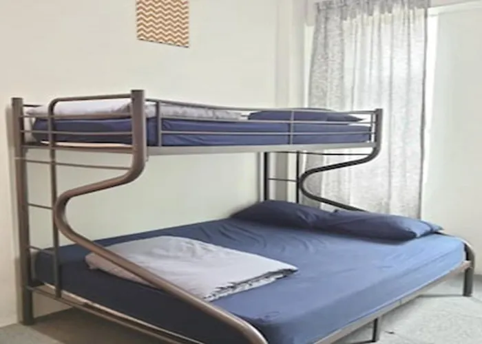 Spot On 89751 Bed Station Guest House