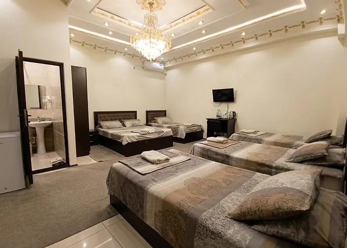 Hotel Buston