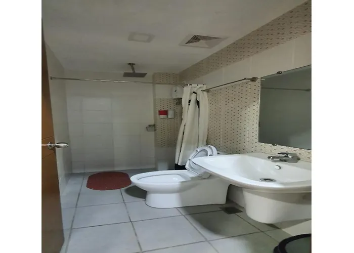 Oyo 869 Jnv Dream Hotel
