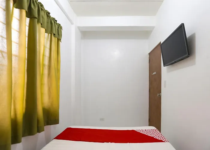 Oyo 736 Jade Apartelle