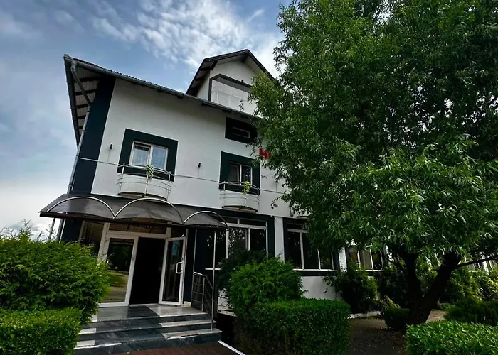 Hotel Mya