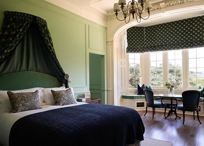 Dumbleton Hall