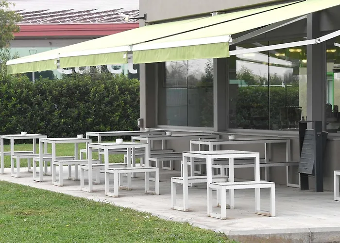 Hotel Ibis Styles Lleida Torrefarrera