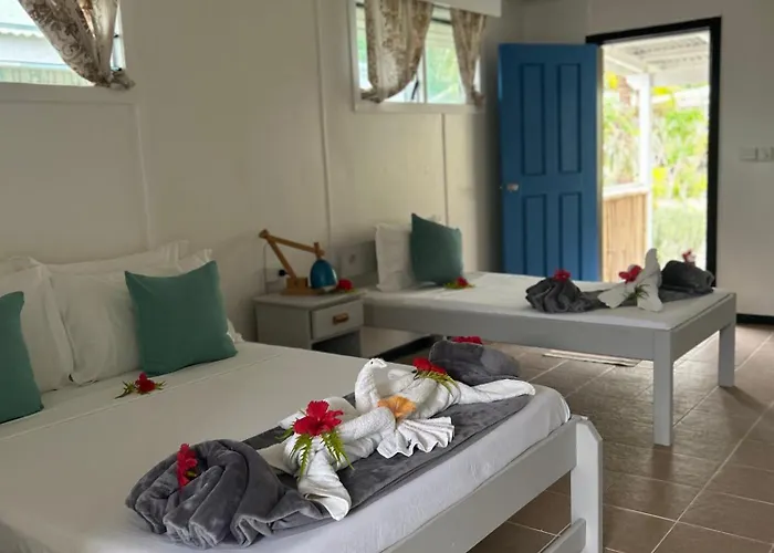 Garden Reef Bungalows