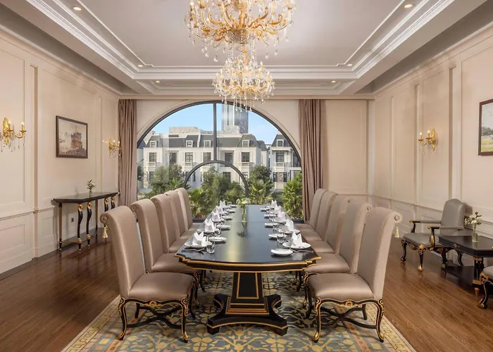 Melia Vinpearl Hai Phong Rivera