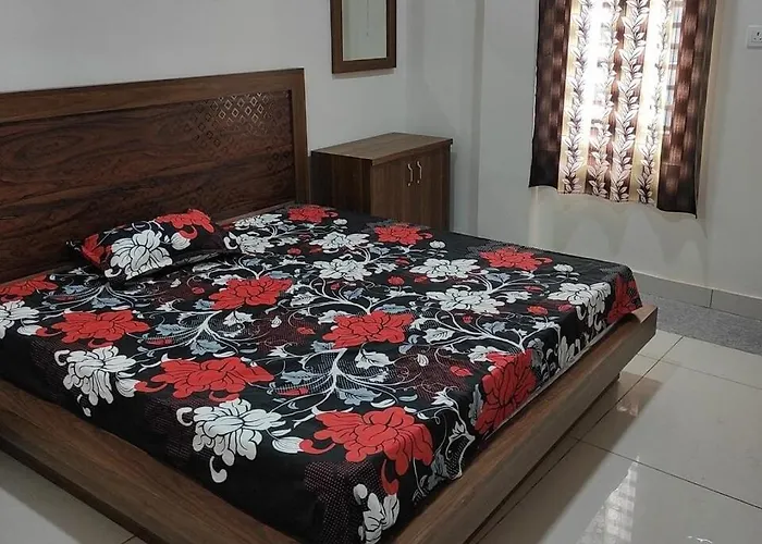 Hotel O V S