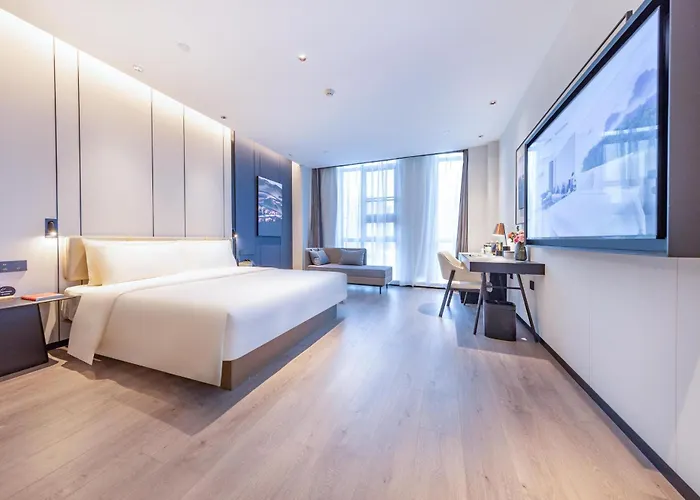 Atour Hotel Lianyungang Municipal Affairs Central University Town