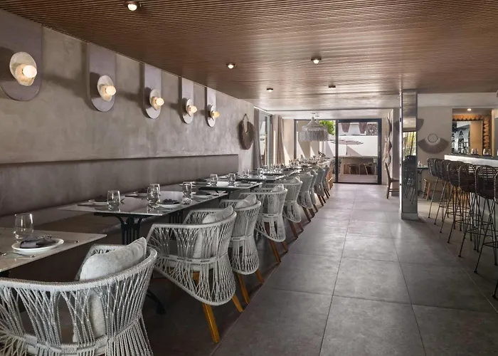 Bali Hotel Adults Only Isla Verde, A Trademark By Wyndham