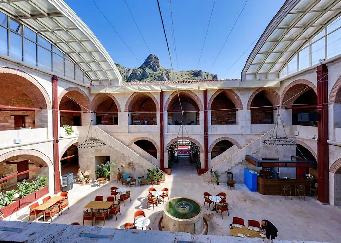 Silk Road Museum Hotel