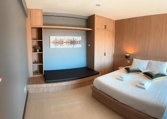 Home Place Lopburi Hotel