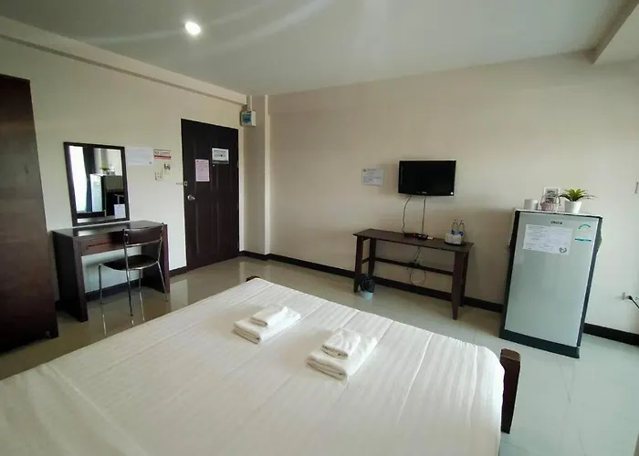 Home Place Lopburi Hotel