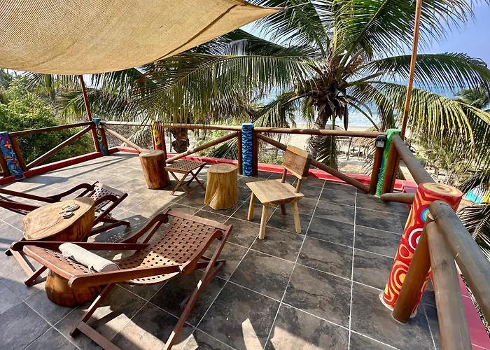 Beachfront Paradise Boutique Hotel - Alebrijes Jacuzzi Suits