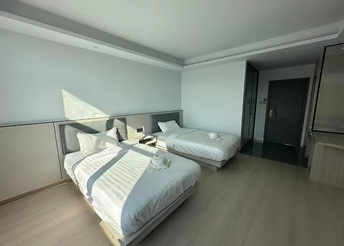 Champa Hotel
