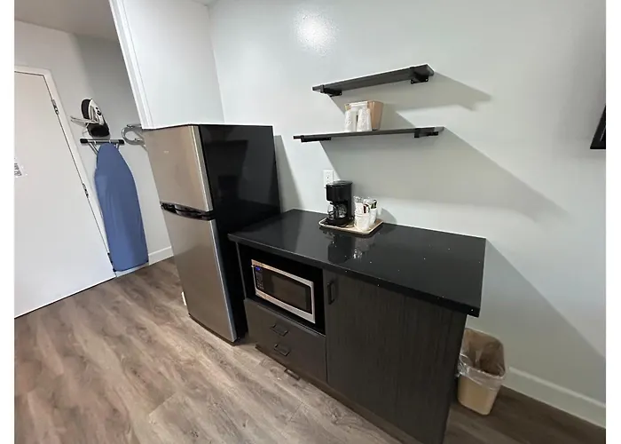 Studio 6 Suites Hesperia, CA West Main Street I 15