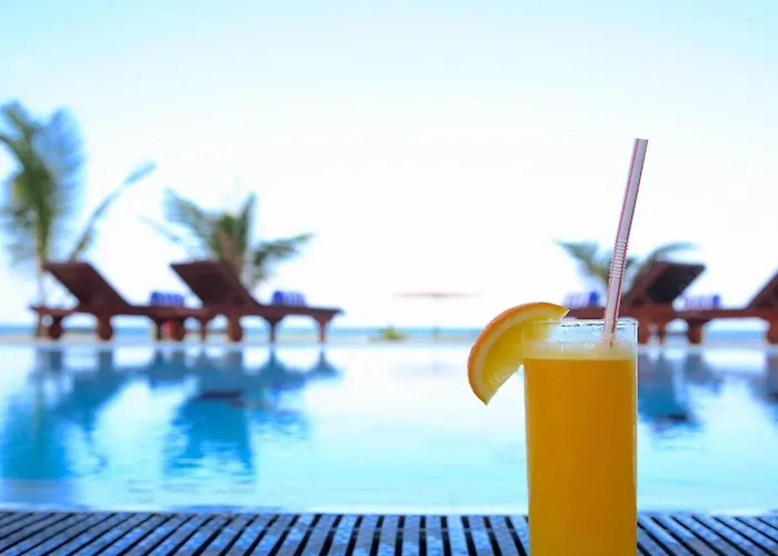 Whispering Palms Hotel