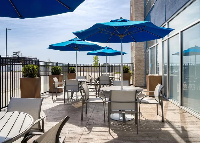 Holiday Inn Express & Suites Linden - Newark South By Ihg