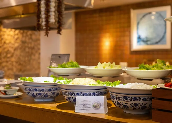 Grand Mercure & Spa Sanya Yalong Bay - Huayu Resort Hotel Enjoy A 20-Minute Massage Session