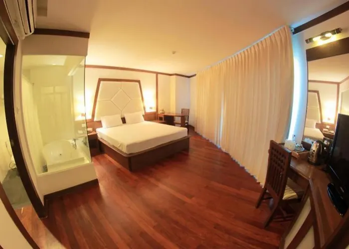 River City Hotel