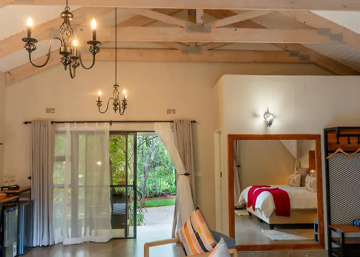 Kasambabezi Lodge