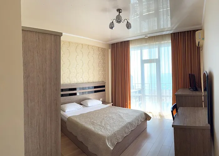 Hotel Lazuri