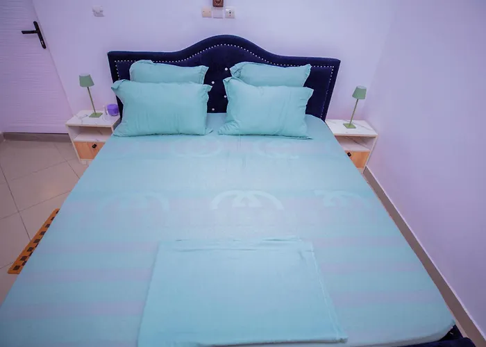 Takhotel