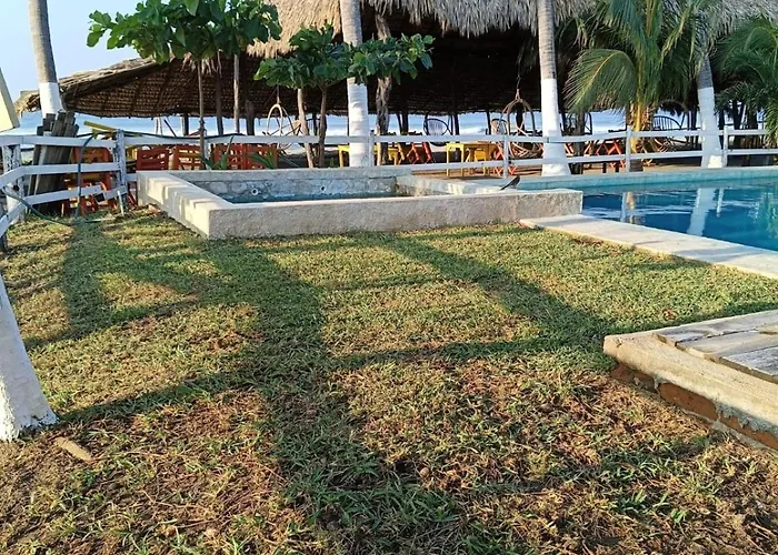 La Caracola Bistro