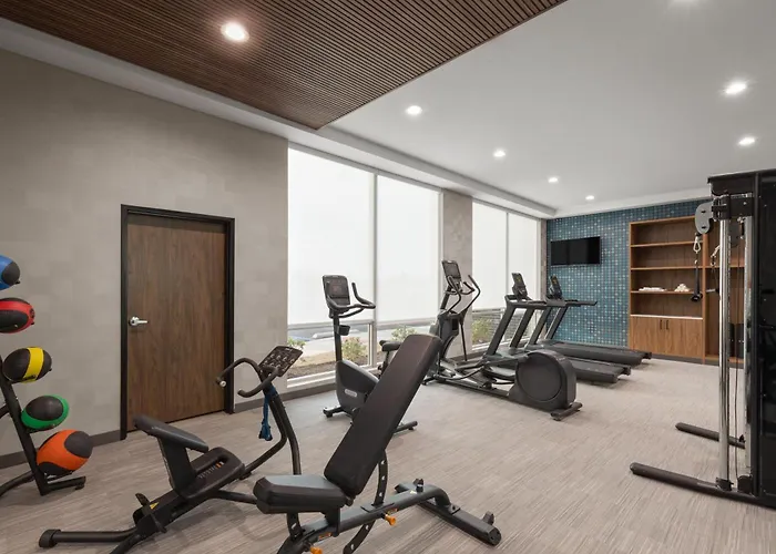 La Quinta Inn & Suites By Wyndham Athens I-65