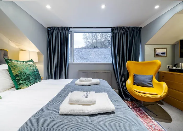 Waterhead Rooms & Suites - Parking And Light Breakfast