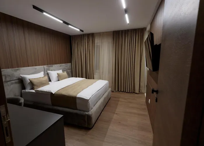 Velura Hotel