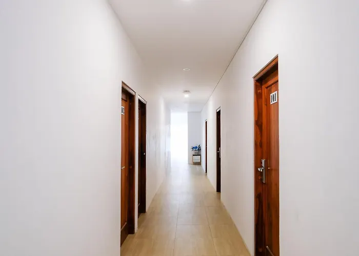 Urbanview Ant Living Near Jalan Slamet Riyadi Solo