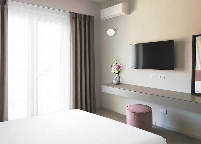 Moon Resort & Spa