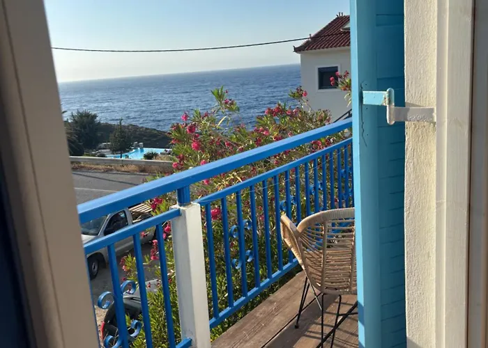 Faros Rooms Armenistis