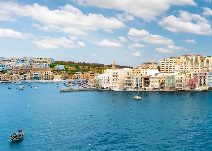C'Est La Vie Hotel Marsascala