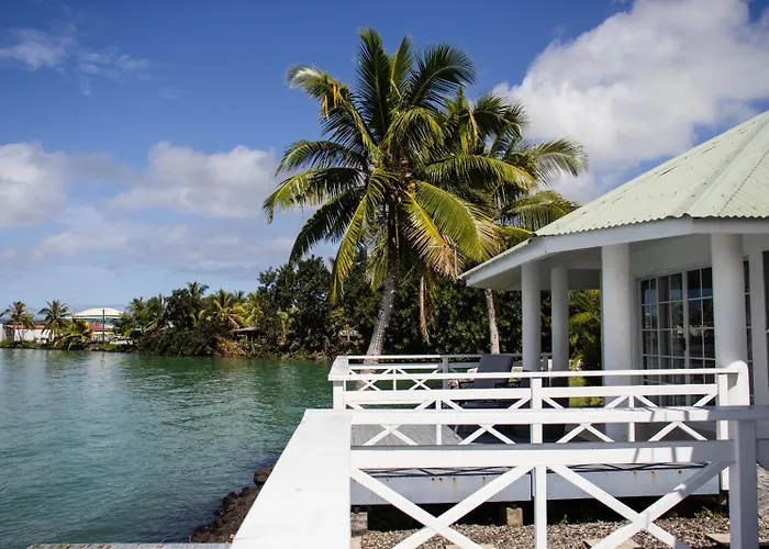 Kuki'S By The Harbour