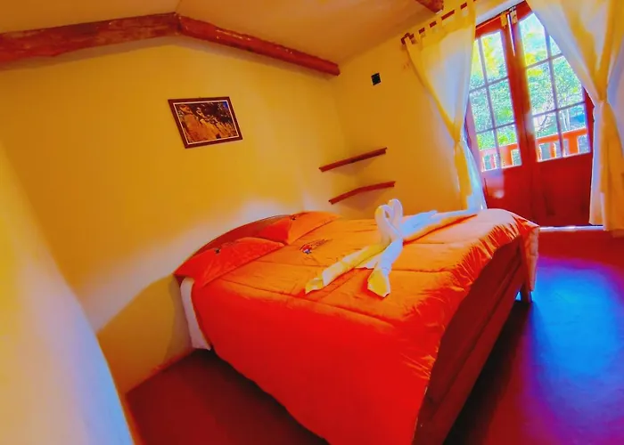 Gallito de las Rocas Lodge