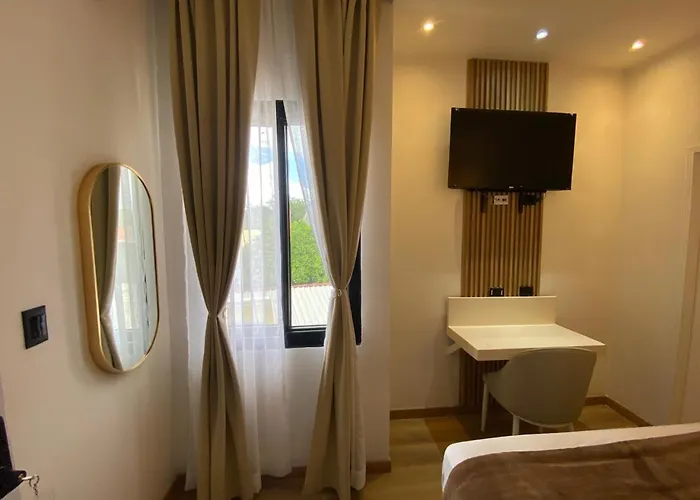 Hotel Merendon Express
