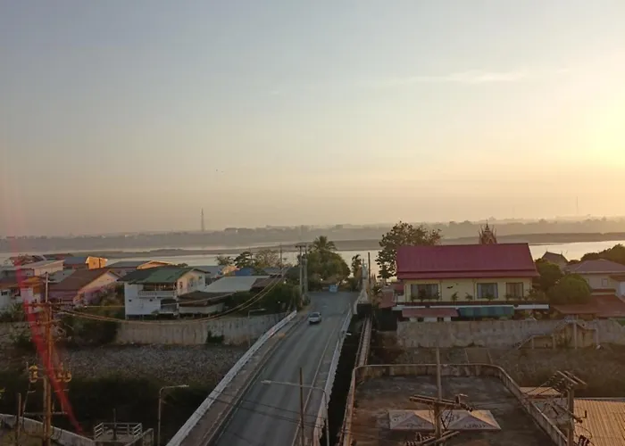 Khamsrithongchai Hotel