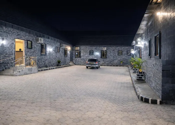 The Whale Inn Narayi Rd Barnawa High Cost