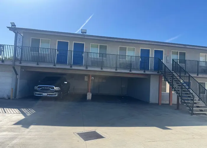 Clover Motel