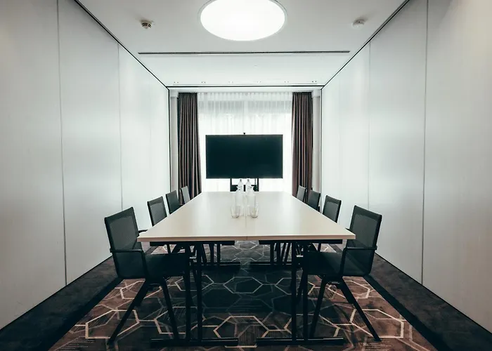 Leonardo Hotel Koeln
