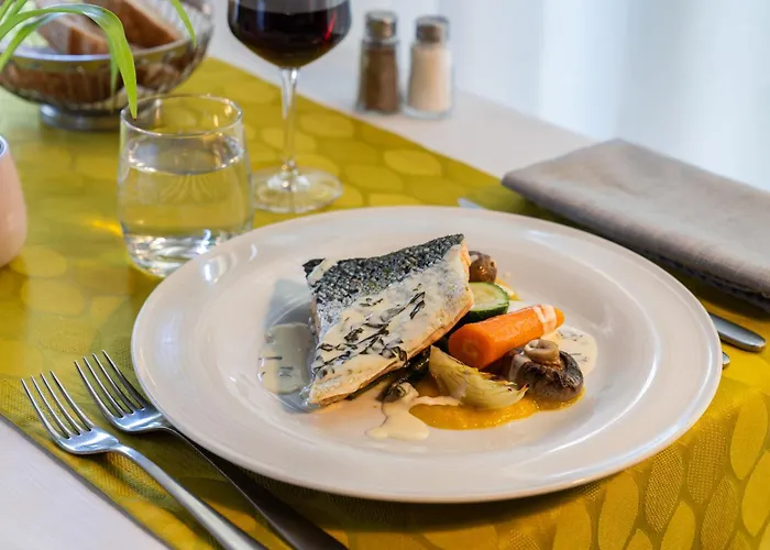 Hôtel Restaurant Kyriad Mulhouse Nord Illzach