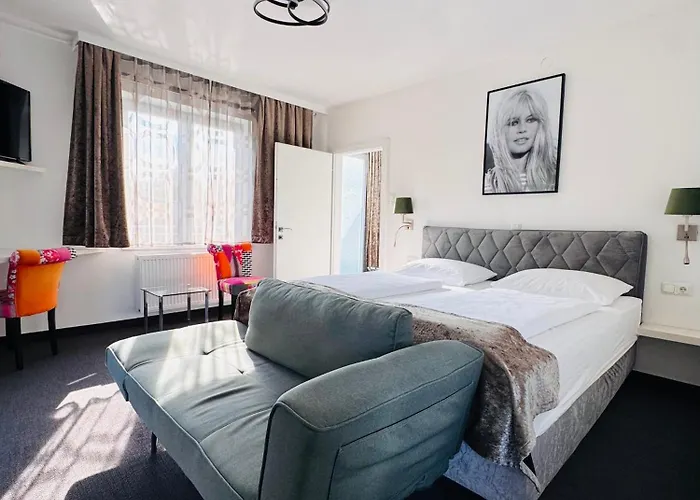 Boutique Hotel OASE, mit oder ohne Frühstück buchbar, Parkplatz kostenlos