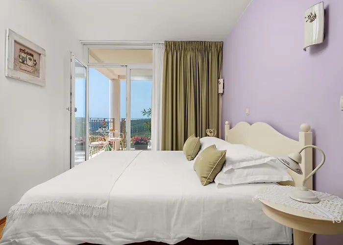 Villa Stefanija Small Boutique Hotel&Restaurant