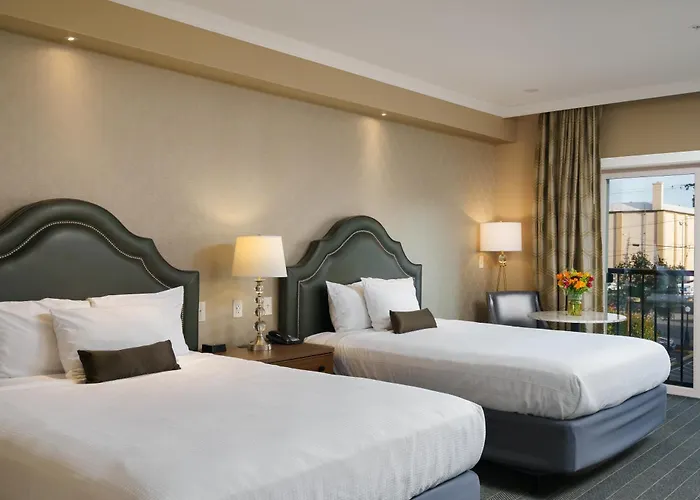 Majestic Inn And Spa